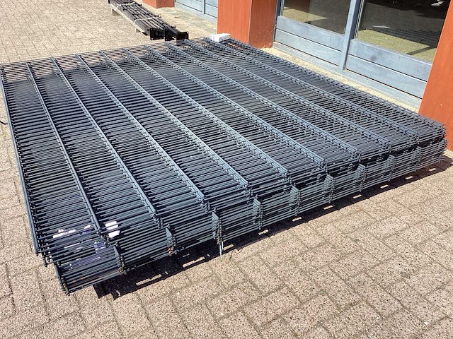 Heras - 8/6/8 - dubbelstaafs hekwerk antraciet 203cm hoog (15x) paar aangezaagt - afbeelding 4 van  8