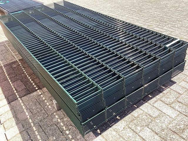 Heras - 8/6/8 - dubbelstaafs hekwerk donkergroen 123cm hoog (25x) - afbeelding 7 van  10