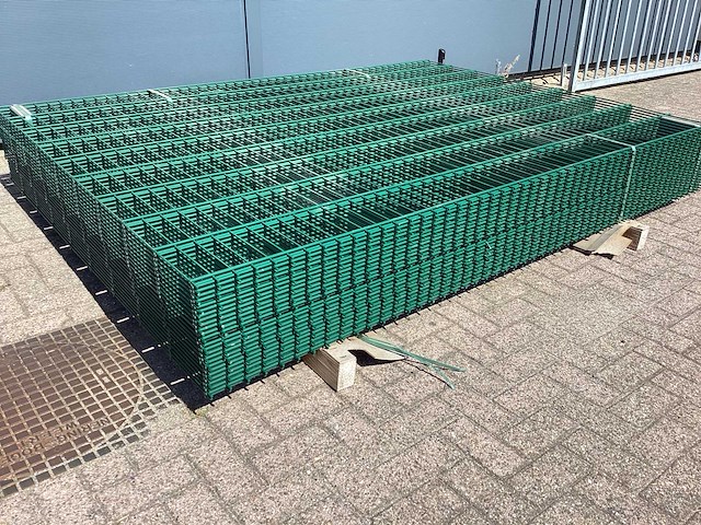 Heras - 8/6/8 - dubbelstaafs hekwerk donkergroen 183cm hoog (25x) - afbeelding 1 van  8