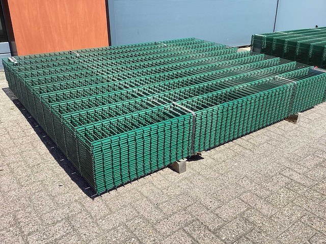 Heras - 8/6/8 - dubbelstaafs hekwerk donkergroen 203cm hoog (25x) - afbeelding 1 van  9