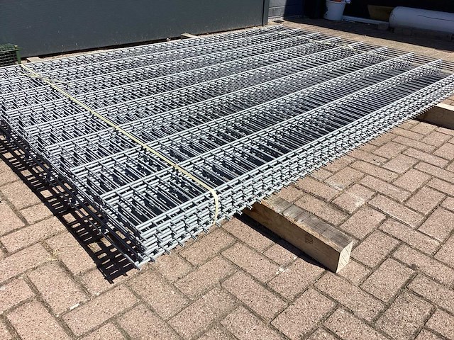 Heras - 8/6/8 - dubbelstaafs hekwerk gegalvaniseerd 163 hoog (10x) - afbeelding 1 van  8