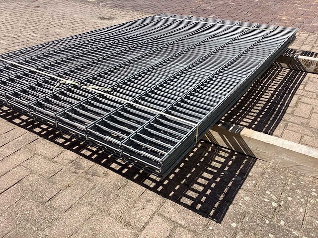 Heras - 8/6/8 - dubbelstaafs hekwerk gegalvaniseerd 163 hoog (10x) - afbeelding 4 van  8