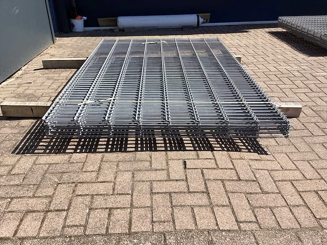 Heras - 8/6/8 - dubbelstaafs hekwerk gegalvaniseerd 163 hoog (10x) - afbeelding 6 van  8