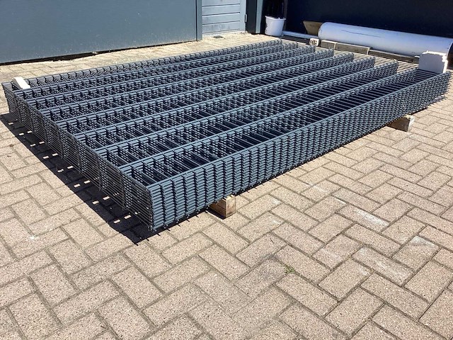 Heras - 8/6/8 - dubbelstaafs hekwerk gegalvaniseerd 163cm hoog (15x) - afbeelding 1 van  9