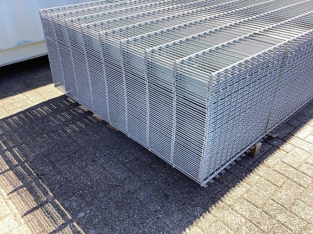 Heras - 8/6/8 - dubbelstaafs hekwerk gegalvaniseerd 163cm hoog (50x) - afbeelding 10 van  10