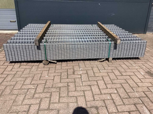 Heras - 8/6/8 - dubbelstaafs hekwerk gegalvaniseerd 183cm hoog (25x) - afbeelding 3 van  10