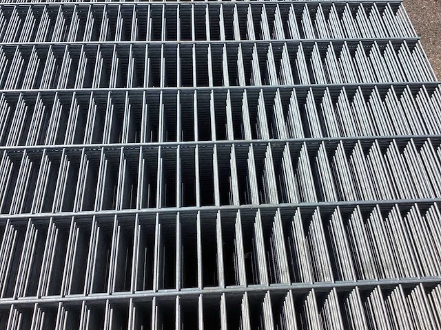 Heras - 8/6/8 - dubbelstaafs hekwerk gegalvaniseerd 183cm hoog (25x) - afbeelding 2 van  12