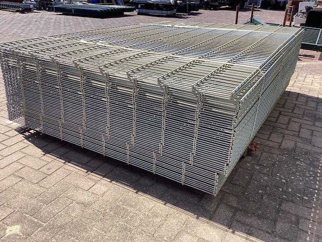 Heras - 8/6/8 - dubbelstaafs hekwerk gegalvaniseerd 183cm hoog (50x) - afbeelding 5 van  10