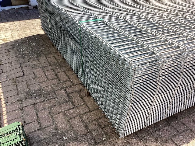Heras - 8/6/8 - dubbelstaafs hekwerk gegalvaniseerd 183cm hoog (50x) - afbeelding 7 van  9