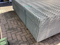 Heras - 8/6/8 - dubbelstaafs hekwerk gegalvaniseerd 183cm hoog (50x) - afbeelding 7 van  9