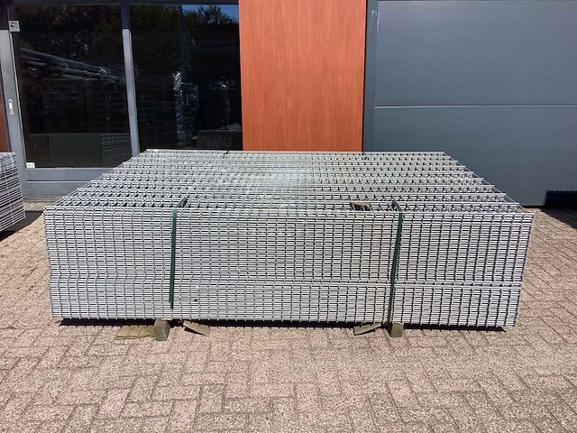 Heras - 8/6/8 - dubbelstaafs hekwerk gegalvaniseerd 183cm hoog (50x) - afbeelding 3 van  10