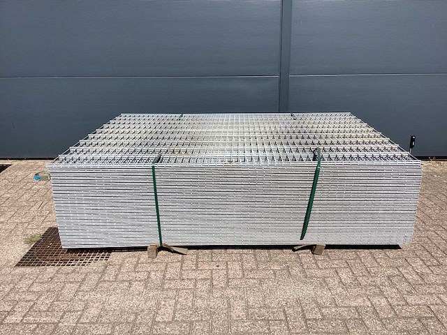 Heras - 8/6/8 - dubbelstaafs hekwerk gegalvaniseerd 183cm hoog (50x) - afbeelding 2 van  9
