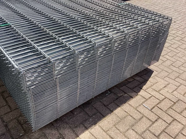 Heras - 8/6/8 - dubbelstaafs hekwerk gegalvaniseerd 183cm hoog (50x) - afbeelding 3 van  7