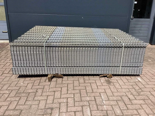 Heras - 8/6/8 - dubbelstaafs hekwerk gegalvaniseerd 183cm hoog (50x) - afbeelding 3 van  10