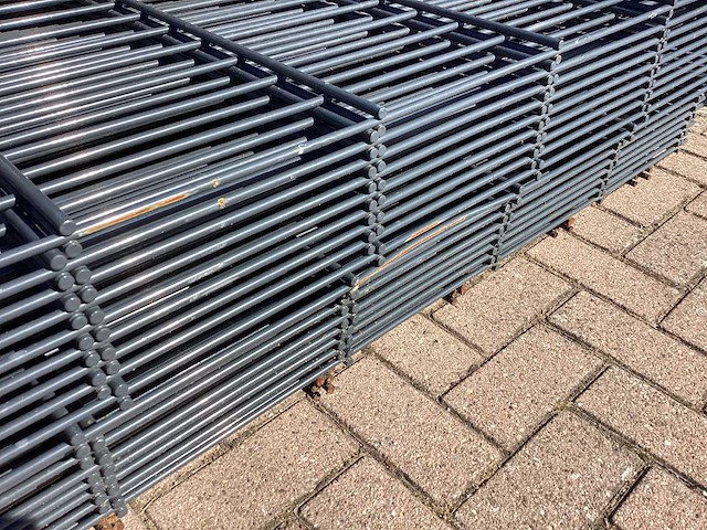 Heras - 8/6/8 - dubbelstaafs hekwerk gegalvaniseerd 203cm hoog (23x) paar aangezaagt - afbeelding 3 van  12