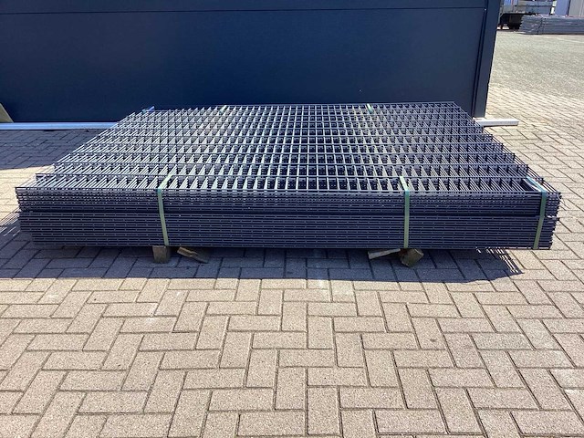 Heras - 8/6/8 - dubbelstaafs hekwerk gegalvaniseerd 203cm hoog (23x) paar aangezaagt - afbeelding 5 van  12