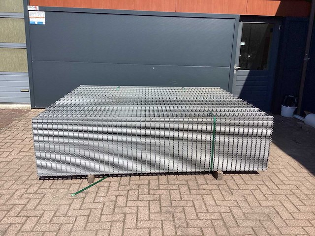 Heras - 8/6/8 - dubbelstaafs hekwerk gegalvaniseerd 223 hoog (50x) - afbeelding 2 van  8