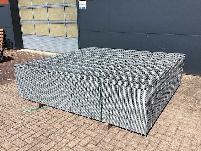 Heras - 8/6/8 - dubbelstaafs hekwerk gegalvaniseerd 223 hoog (50x) - afbeelding 3 van  8