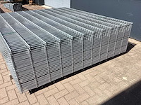 Heras - 8/6/8 - dubbelstaafs hekwerk gegalvaniseerd 223 hoog (50x) - afbeelding 4 van  8