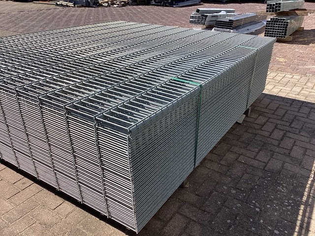 Heras - 8/6/8 - dubbelstaafs hekwerk gegalvaniseerd 223 hoog (50x) - afbeelding 5 van  8