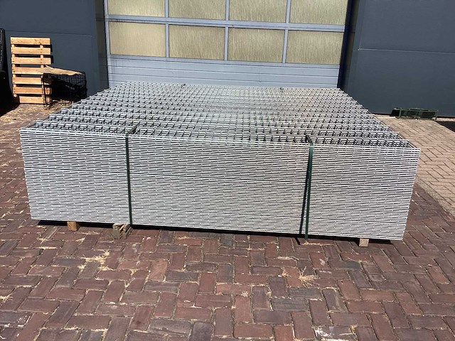 Heras - 8/6/8 - dubbelstaafs hekwerk gegalvaniseerd 223 hoog (50x) - afbeelding 2 van  10