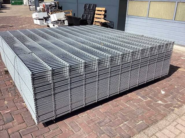 Heras - 8/6/8 - dubbelstaafs hekwerk gegalvaniseerd 223 hoog (50x) - afbeelding 4 van  10