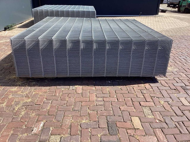Heras - 8/6/8 - dubbelstaafs hekwerk gegalvaniseerd 223 hoog (50x) - afbeelding 7 van  10