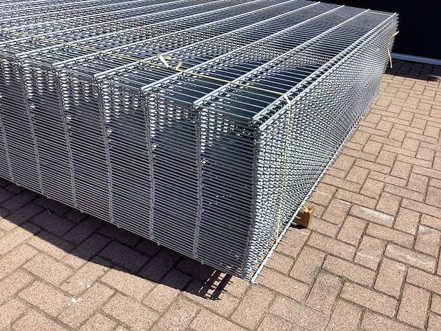 Heras - 8/6/8 - dubbelstaafs hekwerk gegalvaniseerd 223cm hoog (50x) - afbeelding 7 van  9