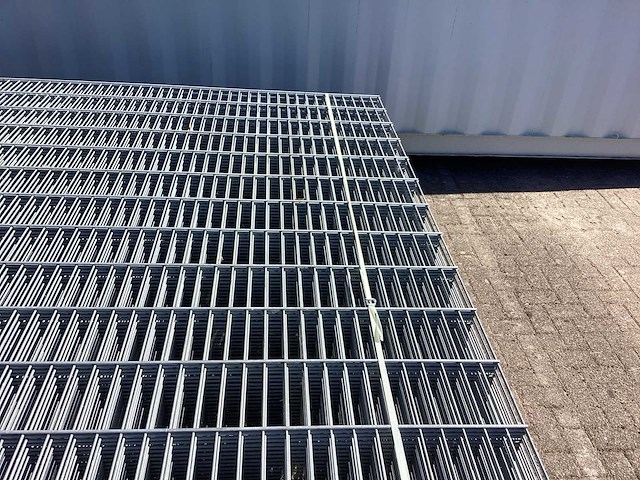 Heras - 8/6/8 - dubbelstaafs hekwerk gegalvaniseerd 243 hoog (50x) - afbeelding 2 van  10