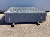 Heras - 8/6/8 - dubbelstaafs hekwerk gegalvaniseerd 243 hoog (50x) - afbeelding 3 van  10