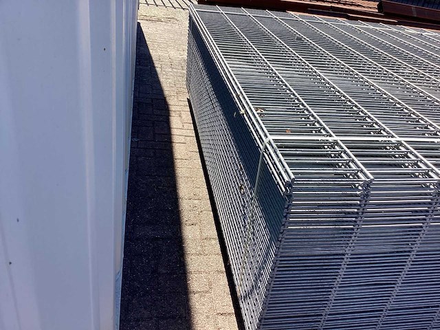 Heras - 8/6/8 - dubbelstaafs hekwerk gegalvaniseerd 243 hoog (50x) - afbeelding 7 van  10