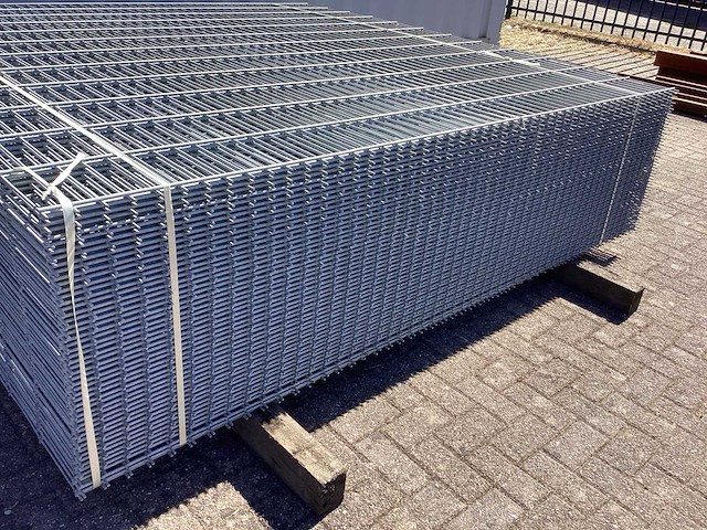 Heras - 8/6/8 - dubbelstaafs hekwerk gegalvaniseerd 243 hoog (50x) - afbeelding 9 van  10