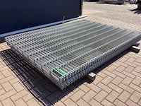Heras - 8/6/8 - dubbelstaafs hekwerk gegalvaniseerd gecoat lichtgrijs 183 hoog (10x) - afbeelding 10 van  11