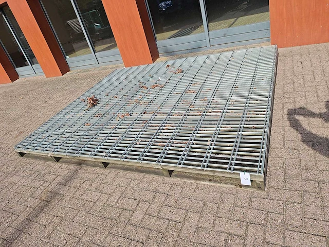 Heras - dubbelstaafs 8/6/8 - hekwerk 300cm hoog (3x) - afbeelding 2 van  8