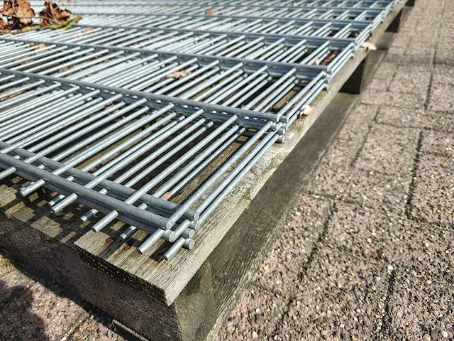 Heras - dubbelstaafs 8/6/8 - hekwerk 300cm hoog (3x) - afbeelding 7 van  8