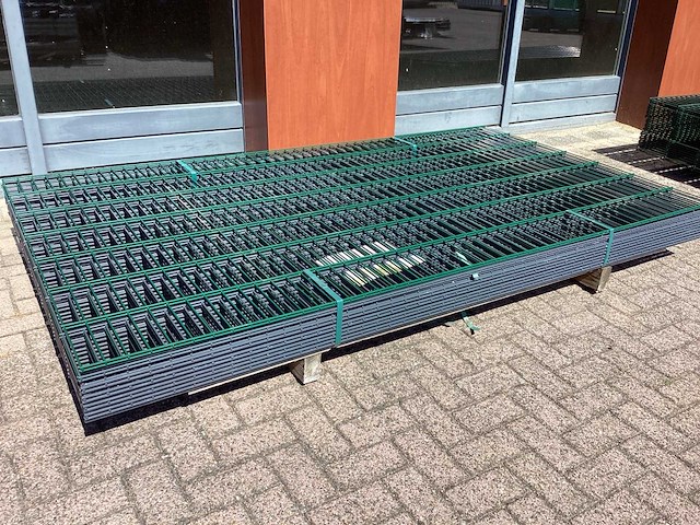 Heras - dubbelstaafs hekwerk 143cm hoog mix pakket (13x) - afbeelding 1 van  9