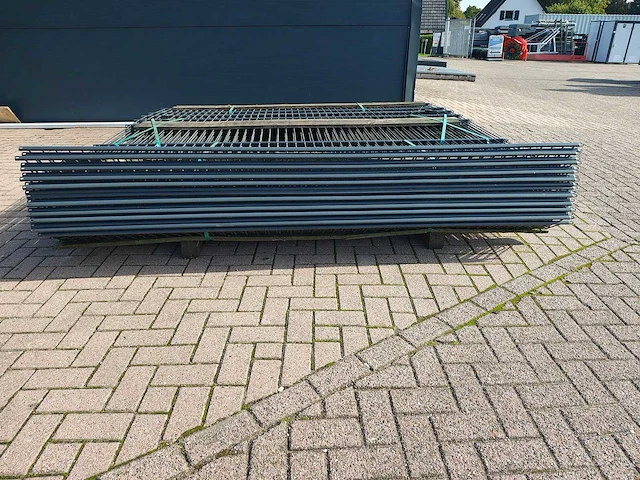 Heras - hekwerk duits profiel - 240 cm hoog (20x) - afbeelding 2 van  8