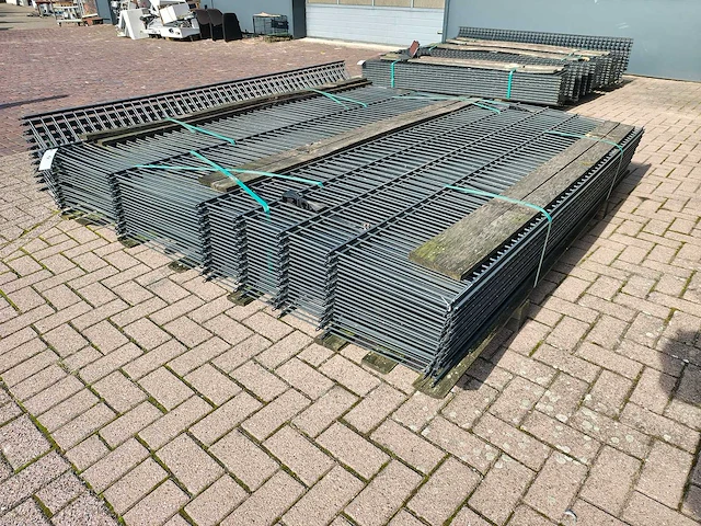 Heras - hekwerk duits profiel - 240 cm hoog (20x) - afbeelding 5 van  8