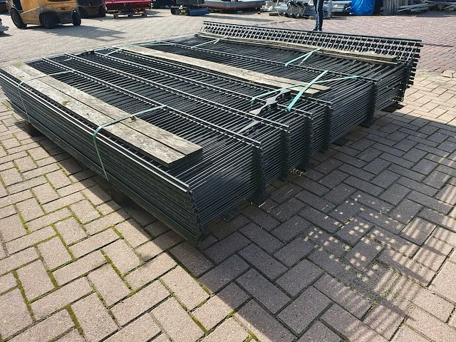 Heras - hekwerk duits profiel - 240 cm hoog (20x) - afbeelding 7 van  8