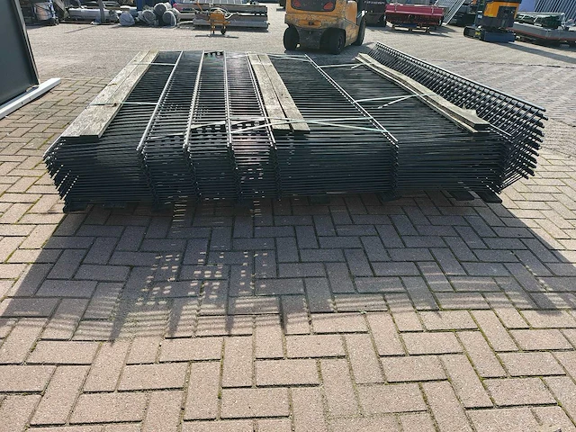 Heras - hekwerk duits profiel - 240 cm hoog (20x) - afbeelding 8 van  8