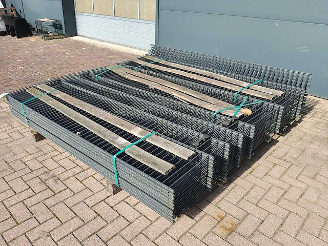 Heras - hekwerk duits profiel - 240cm hoog (20x) - afbeelding 3 van  8