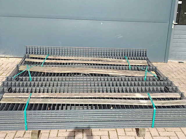 Heras - hekwerk duits profiel - 240cm hoog (20x) - afbeelding 2 van  8