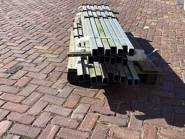 Heras - palen 180cm gegalvaniseerd (24x) - afbeelding 4 van  8