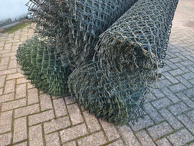 Heras - partij 4 rollen gaas ca 75 mtr 200cm hoog - afbeelding 9 van  9