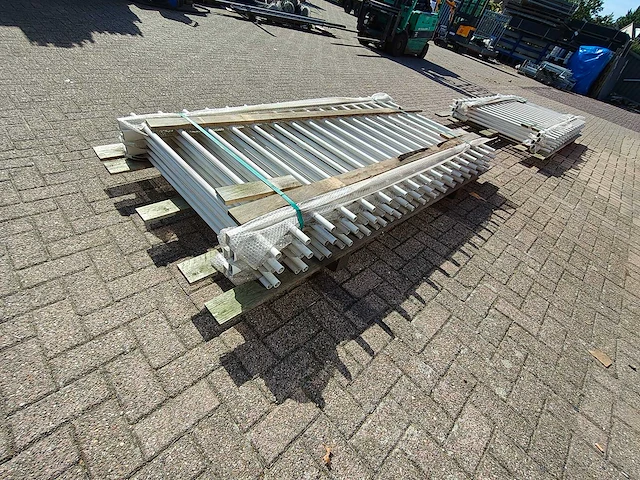 Heras - spijlenhek 120cm hoog - hekwerk (5x) - afbeelding 4 van  7