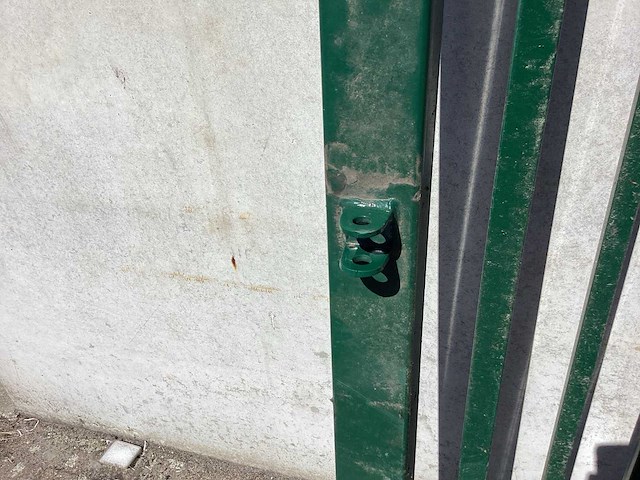 Heras dubbele poort 4 mrt met palen - afbeelding 9 van  9
