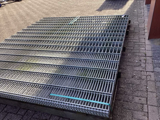 Heras hekwerk enkelstaafs 300cm hoog (7x) - afbeelding 7 van  10