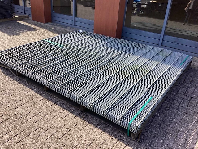 Heras hekwerk enkelstaafs 300cm hoog (7x) - afbeelding 3 van  7