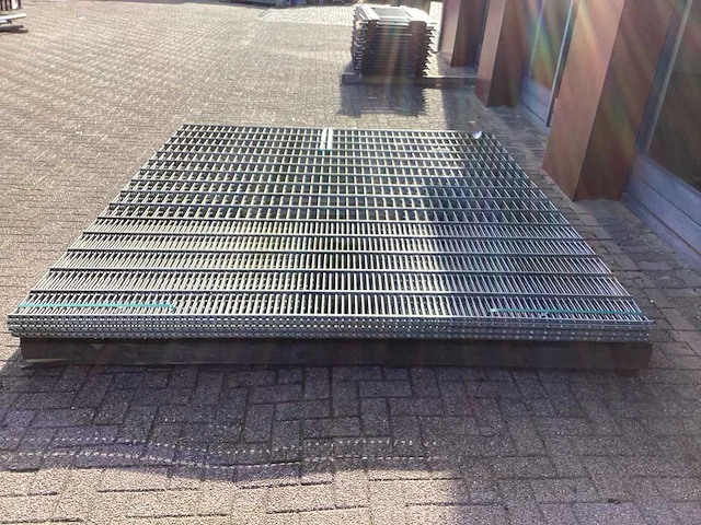 Heras hekwerk enkelstaafs 300cm hoog (7x) - afbeelding 2 van  7