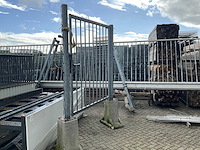 Heras looppoort - afbeelding 2 van  6